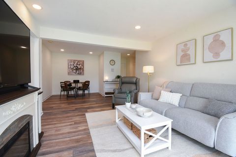 Tiny photo for 10357 Dearlove Road #1J, Glenview, IL 60025 (MLS # 12628009)