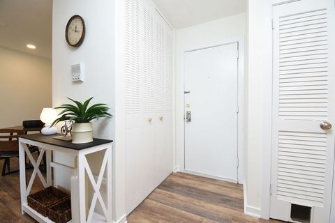 Tiny photo for 10357 Dearlove Road #1J, Glenview, IL 60025 (MLS # 12628009)