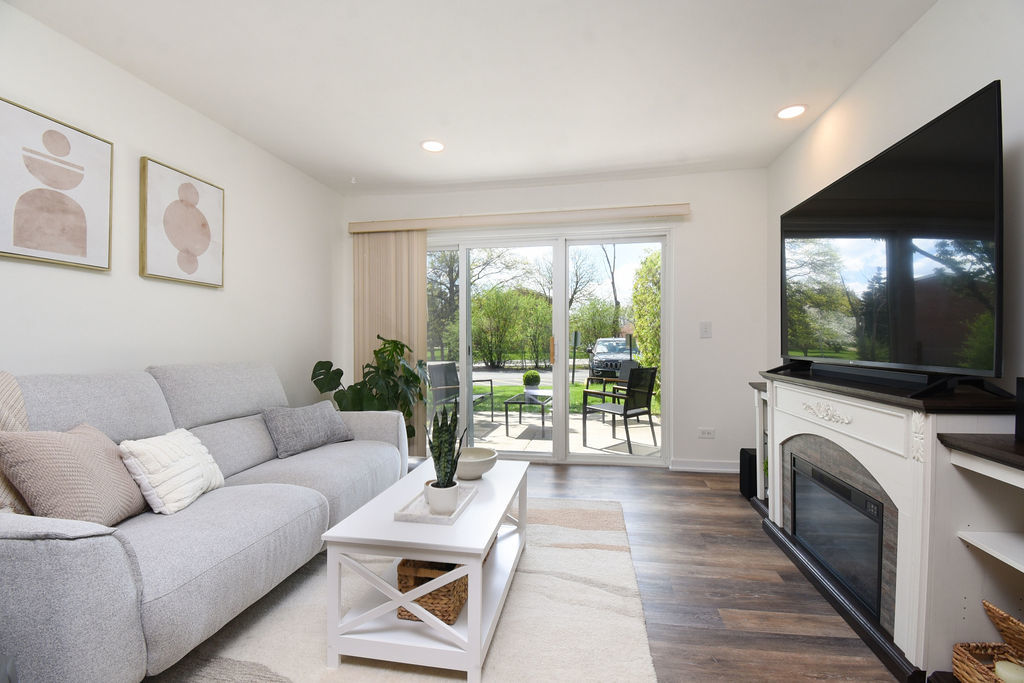 10357 Dearlove Road 1J