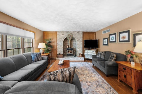 Tiny photo for 1017 W 57th Street, Davenport, IA 52806 (MLS # 12720217)