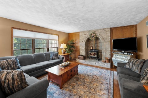 Tiny photo for 1017 W 57th Street, Davenport, IA 52806 (MLS # 12720217)