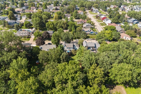 Tiny photo for 1017 W 57th Street, Davenport, IA 52806 (MLS # 12720217)
