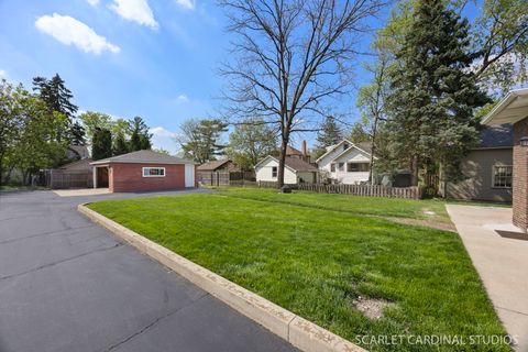 Tiny photo for 212 S Brewster Avenue, Lombard, IL 60148 (MLS # 12625997)