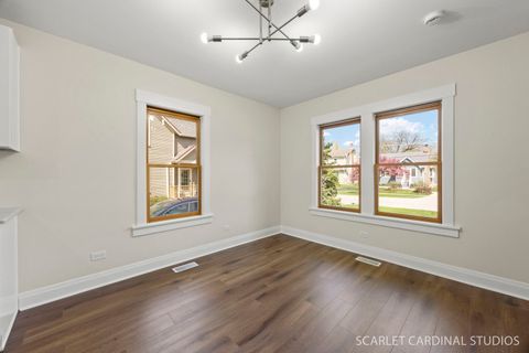 Tiny photo for 212 S Brewster Avenue, Lombard, IL 60148 (MLS # 12625997)