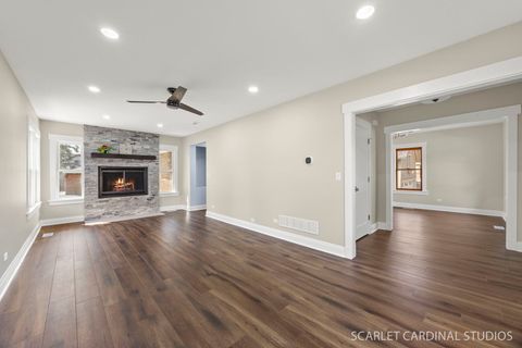 Tiny photo for 212 S Brewster Avenue, Lombard, IL 60148 (MLS # 12625997)