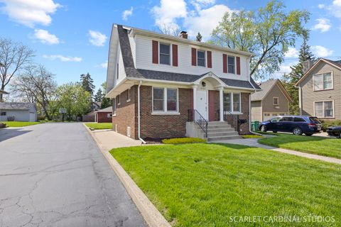 Tiny photo for 212 S Brewster Avenue, Lombard, IL 60148 (MLS # 12625997)