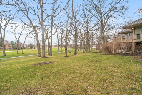 Tiny photo for 132 N Wynstone Drive, North Barrington, IL 60010 (MLS # 12601741)