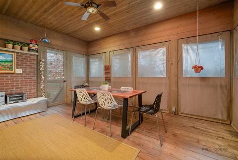 Tiny photo for 132 N Wynstone Drive, North Barrington, IL 60010 (MLS # 12601741)