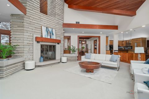 Tiny photo for 132 N Wynstone Drive, North Barrington, IL 60010 (MLS # 12601741)