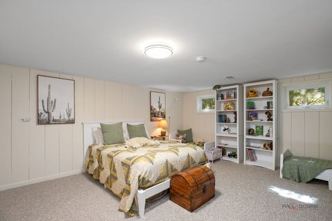 Tiny photo for 208 Park Lane, Lake Bluff, IL 60044 (MLS # 12474551)