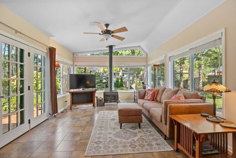 Tiny photo for 208 Park Lane, Lake Bluff, IL 60044 (MLS # 12474551)