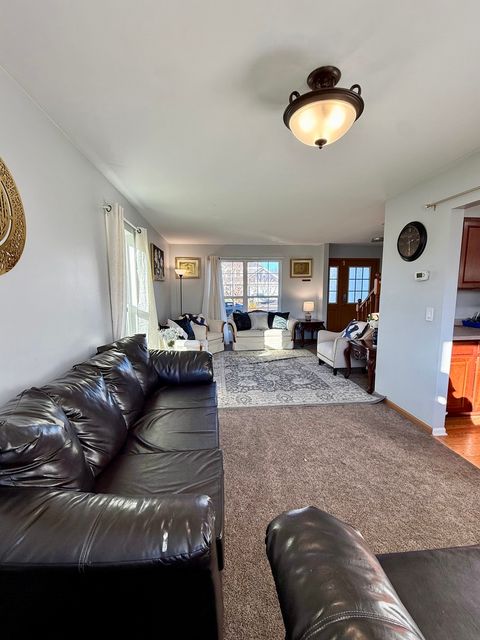 Tiny photo for 601 Greystone Lane, Bolingbrook, IL 60440 (MLS # 12529331)