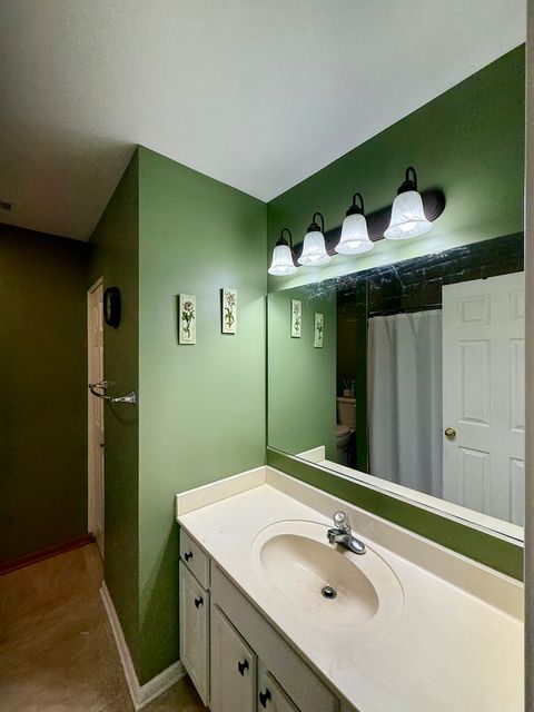 Tiny photo for 601 Greystone Lane, Bolingbrook, IL 60440 (MLS # 12529331)