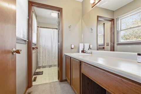 Tiny photo for 35 Aberdeen Way, Bloomington, IL 61704 (MLS # 12613350)