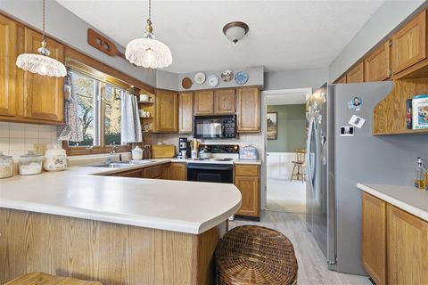 Tiny photo for 35 Aberdeen Way, Bloomington, IL 61704 (MLS # 12613350)