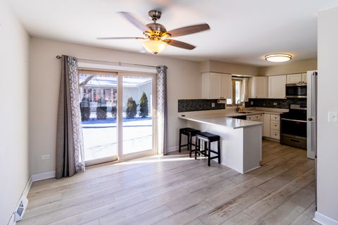 Tiny photo for 638 N Stephen Drive, Palatine, IL 60067 (MLS # 12552283)