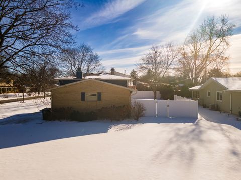 Tiny photo for 638 N Stephen Drive, Palatine, IL 60067 (MLS # 12552283)