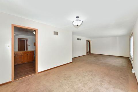 Tiny photo for Olympia Fields, IL 60461 (MLS # 12557191)