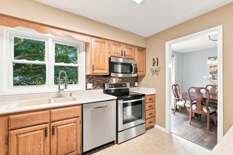 Tiny photo for 2305 E 32nd Street, Davenport, IA 52807 (MLS # 12728842)
