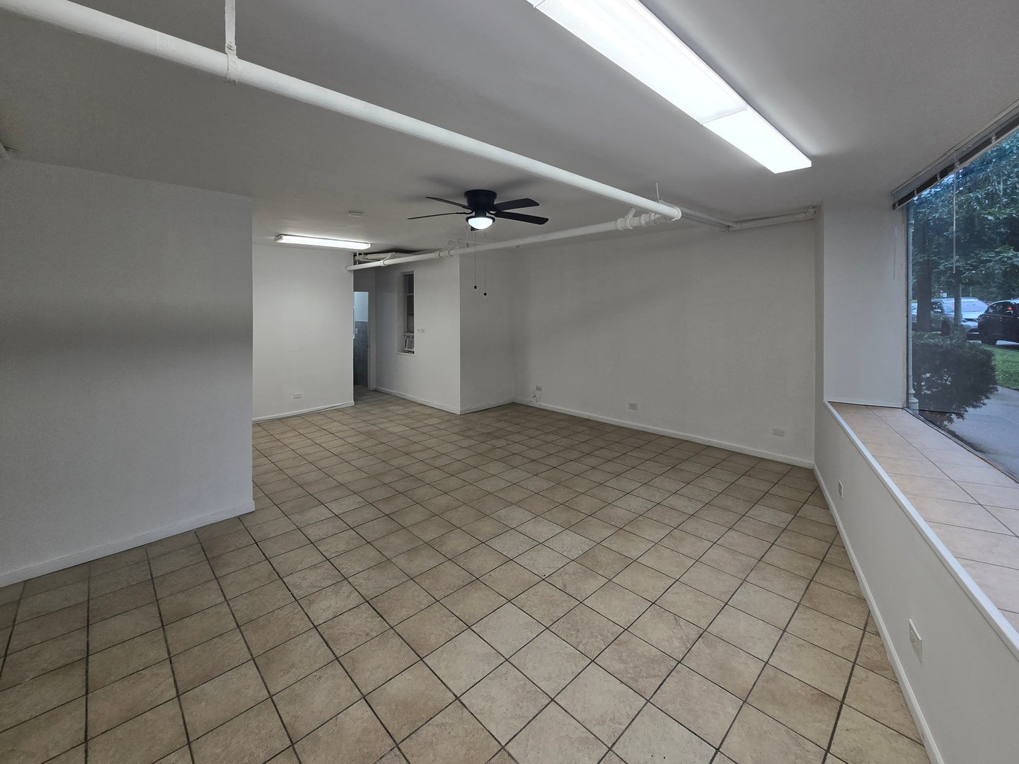 7100 N Sheridan Road 7110