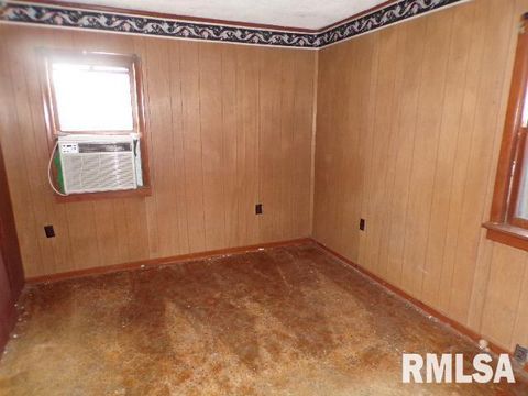 Tiny photo for 12080 100TH Avenue, Davenport, IA 52804 (MLS # QC4269942)