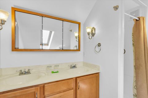 Tiny photo for 702 W INDIANA Avenue, Urbana, IL 61801 (MLS # 12610594)