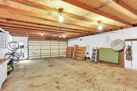 Tiny photo for 702 W INDIANA Avenue, Urbana, IL 61801 (MLS # 12610594)