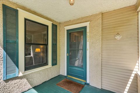 Tiny photo for 702 W INDIANA Avenue, Urbana, IL 61801 (MLS # 12610594)