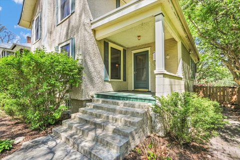 Tiny photo for 702 W INDIANA Avenue, Urbana, IL 61801 (MLS # 12610594)