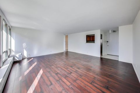 Tiny photo for 1401 E 55th Street #602N, Chicago, IL 60615 (MLS # 12478044)