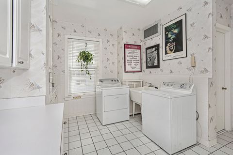 Tiny photo for 3920 N Lake Shore Drive #3S, Chicago, IL 60613 (MLS # 12483978)