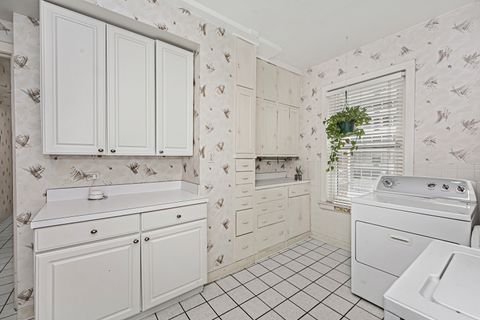 Tiny photo for 3920 N Lake Shore Drive #3S, Chicago, IL 60613 (MLS # 12483978)