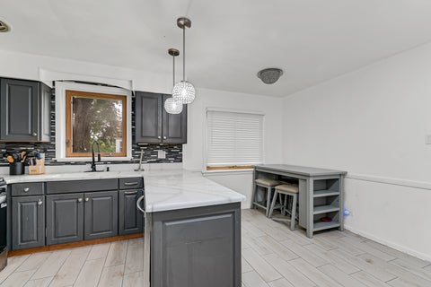 Tiny photo for 18431 Marshfield Avenue, Homewood, IL 60430 (MLS # 12729794)