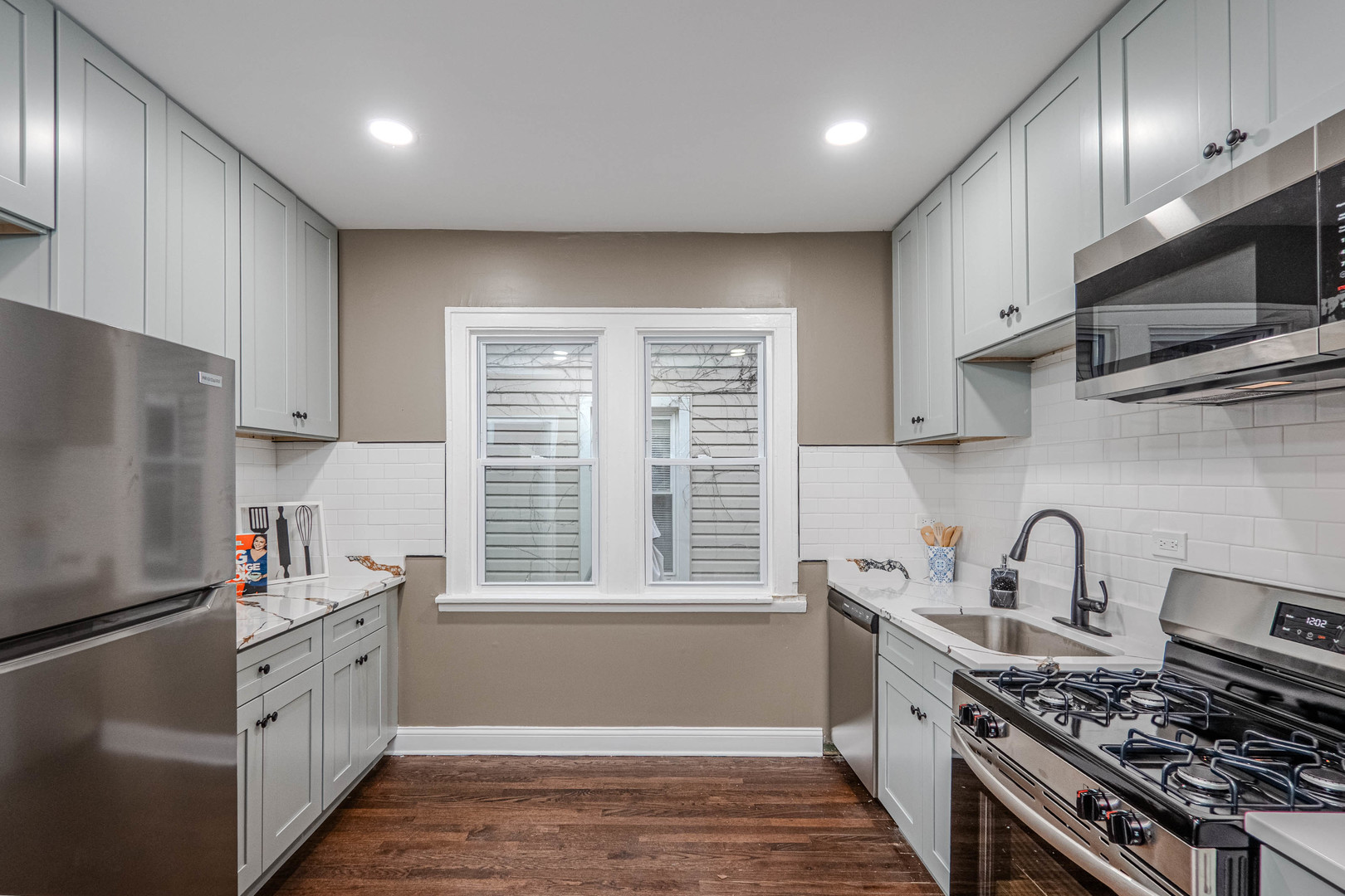 10813 S Eggleston Avenue