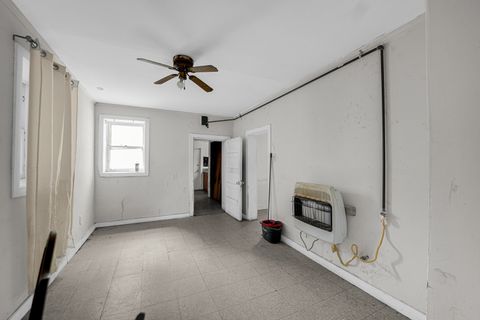 Tiny photo for 852 N Harding Avenue, Chicago, IL 60651 (MLS # 12617809)