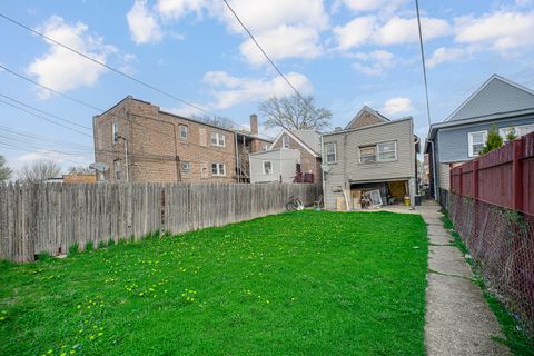 Tiny photo for 852 N Harding Avenue, Chicago, IL 60651 (MLS # 12617809)