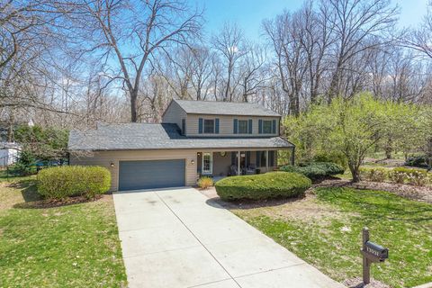 Photo of 13931 Lucca Forest Drive, Bloomington, IL 61705 (MLS # 12607512)