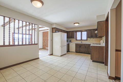 Tiny photo for 2183 Oak Hill Drive, Lisle, IL 60532 (MLS # 12547559)