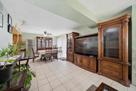 Tiny photo for 865 Oxford Place #865, Wheeling, IL 60090 (MLS # 12710364)