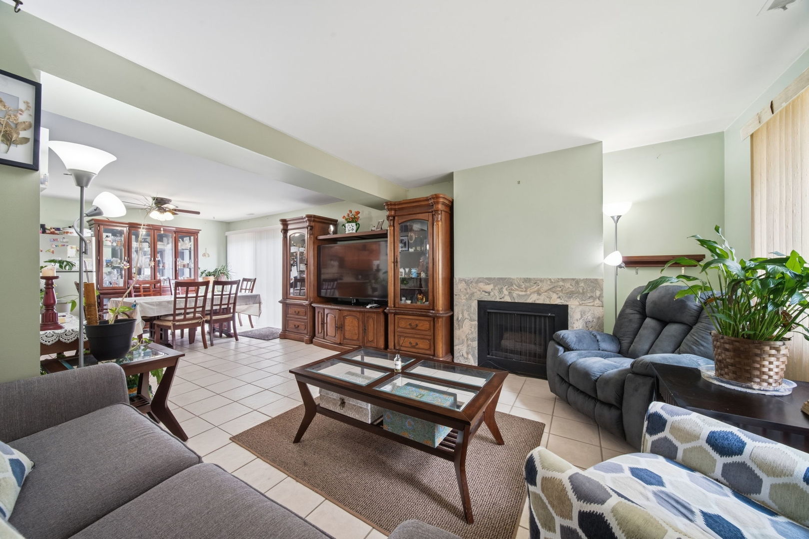 865 Oxford Place 865