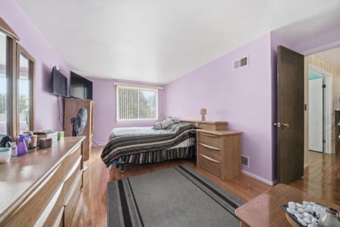 Tiny photo for 865 Oxford Place #865, Wheeling, IL 60090 (MLS # 12710364)