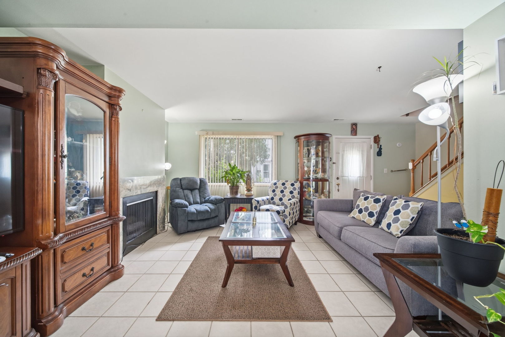 865 Oxford Place 865
