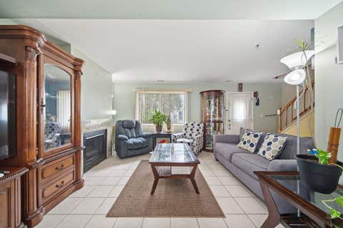 Tiny photo for 865 Oxford Place #865, Wheeling, IL 60090 (MLS # 12710364)