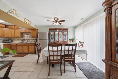 Tiny photo for 865 Oxford Place #865, Wheeling, IL 60090 (MLS # 12710364)