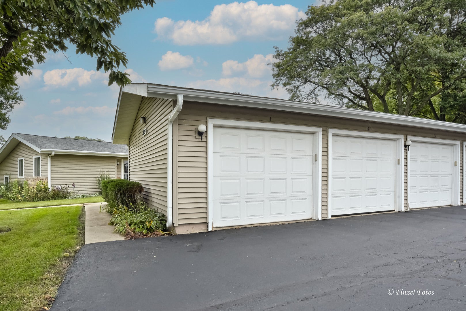 824 Wiltshire Drive 1