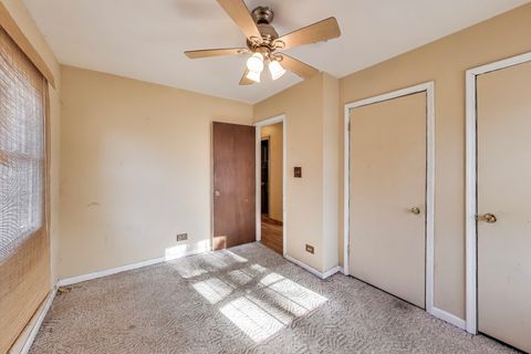 Tiny photo for 116 Woody Way, Lake In The Hills, IL 60156 (MLS # 12536167)