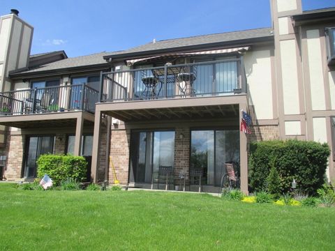 Tiny photo for 544 ELIZABETH Drive #544, Wood Dale, IL 60191 (MLS # 12696603)