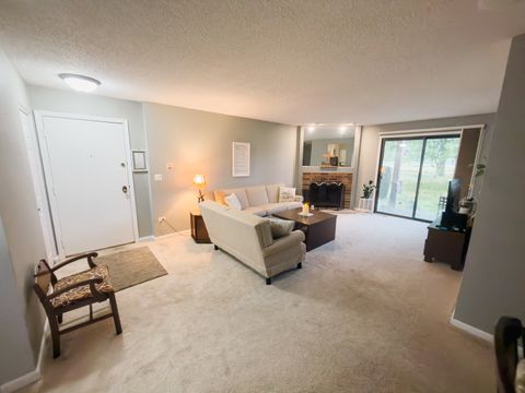 Tiny photo for 544 ELIZABETH Drive #544, Wood Dale, IL 60191 (MLS # 12696603)