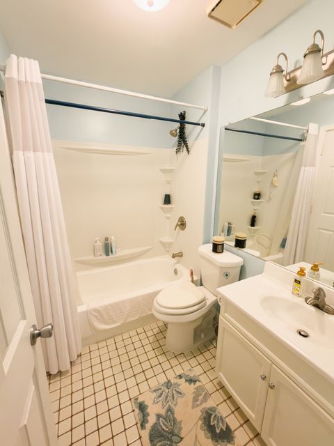 Tiny photo for 544 ELIZABETH Drive #544, Wood Dale, IL 60191 (MLS # 12696603)