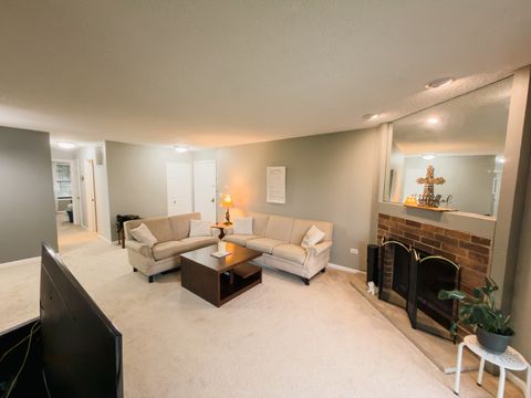 Tiny photo for 544 ELIZABETH Drive #544, Wood Dale, IL 60191 (MLS # 12696603)